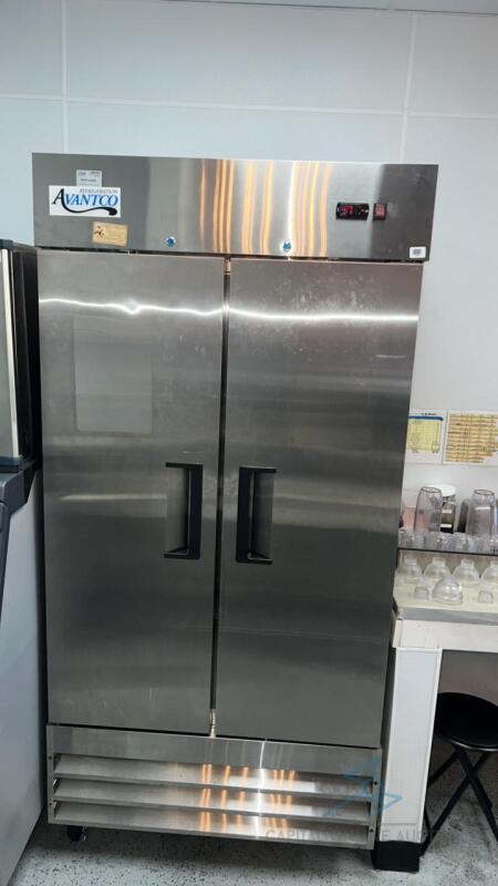 2 door standup reach-in stainless steel refrigerator