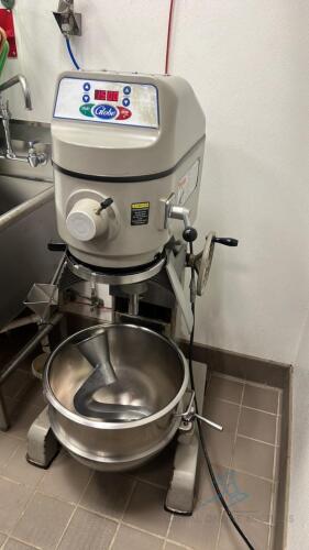 Globe 40 Qt Mixer