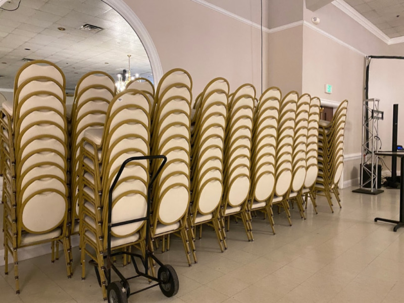 198 Chairs