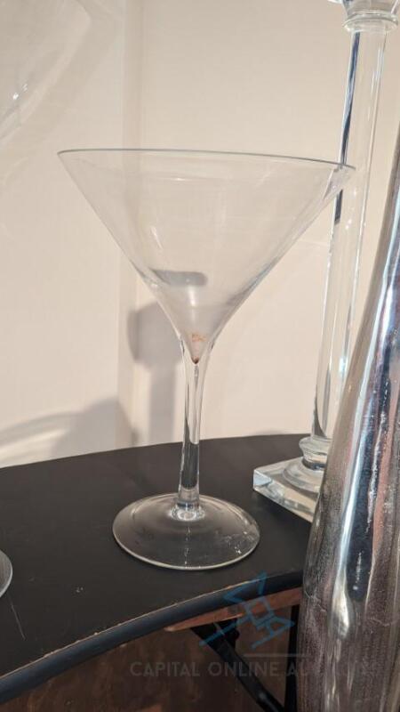 (9) Centerpiece, 12x16 Tall Martini