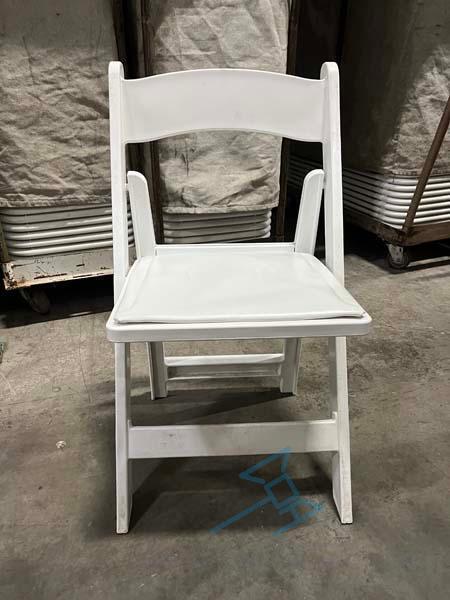 100 White Padded Chairs