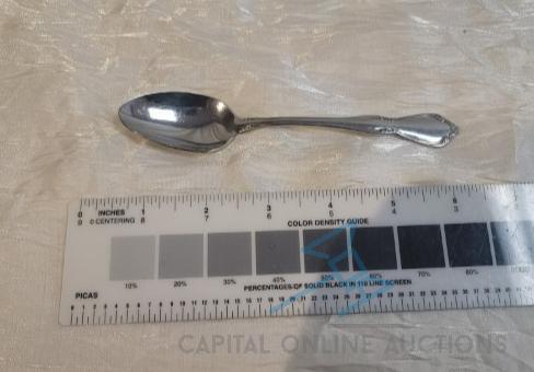 (113) Chateau, T Spoon