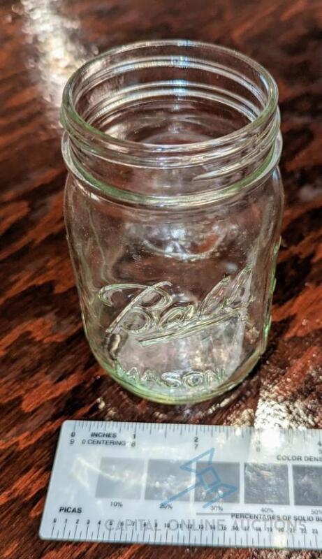 (175) Glass, Pint Mason Jar