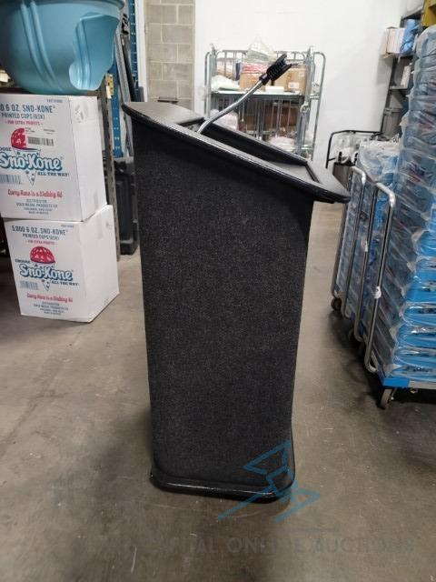 Podium, Deluxe Carpeted