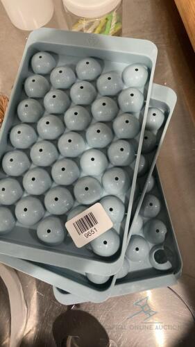 (3) Round Ice Trays