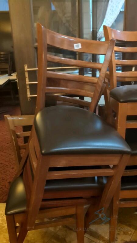 (43) Leather padding chairs