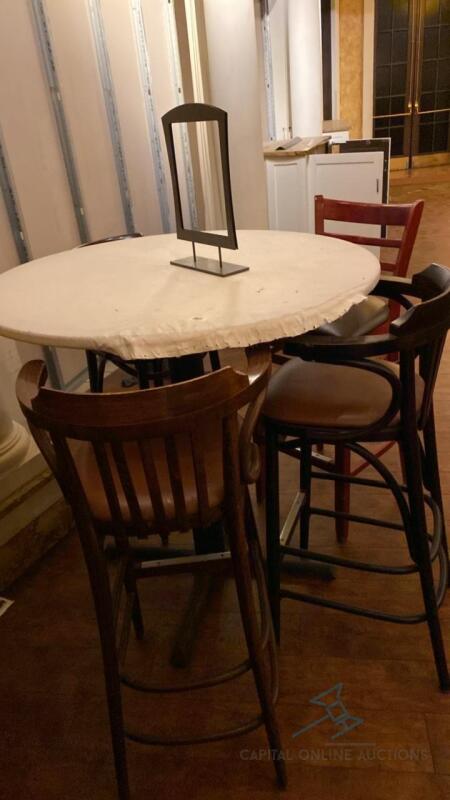 High Top Table with 4 High Top Chairs