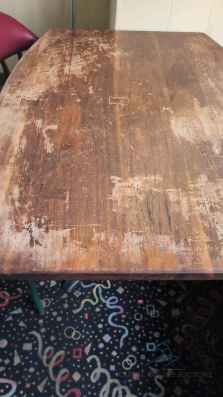 (4) 4ftx 3ft table