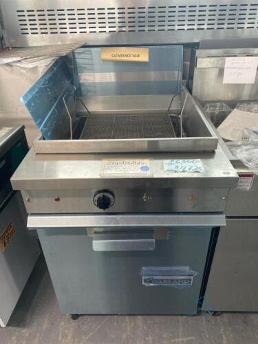 Show Room Model Never Used - Electric Floor Fryer