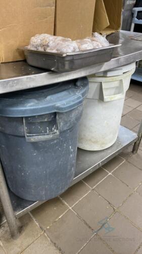 Lot of approximately 8 Trash Recepticals