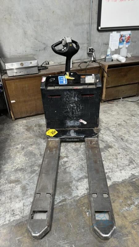 Hyster electric pallet jack