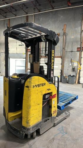 Hyster stand up forklift