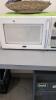 Oster Microwave - 2