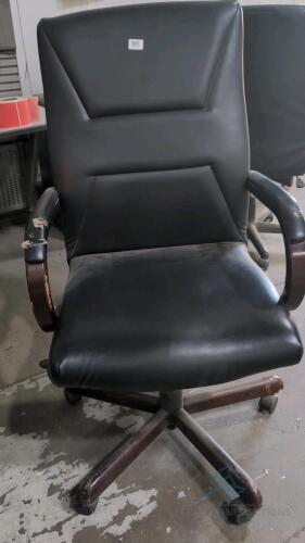 Lot of 2 Black Office Chairs