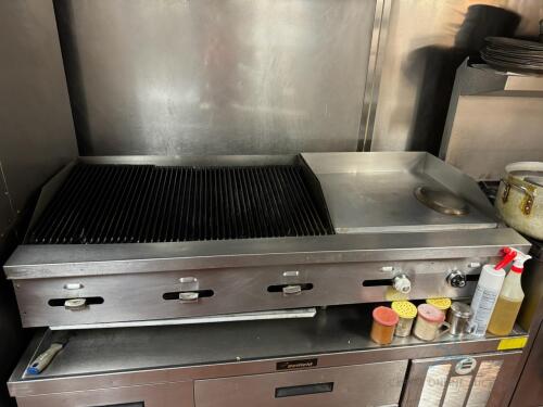 61" Charbroiler/flat grill