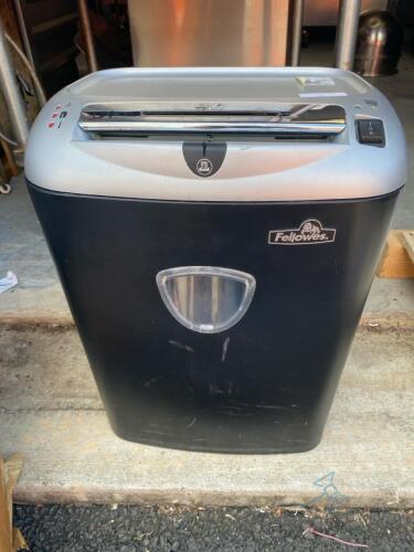 Fellowes Shredder