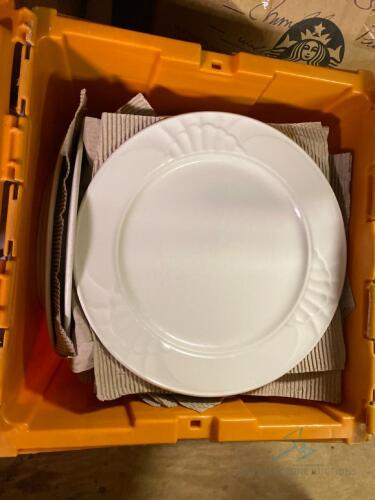 (20) White Dinner Plates