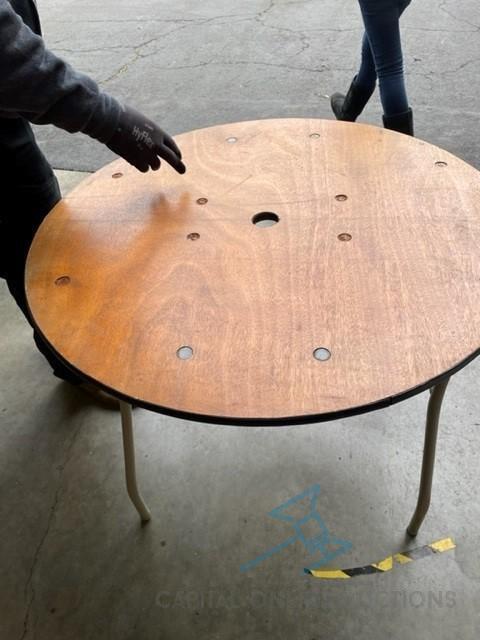 (10) 36 x 36 Round Folding Tables