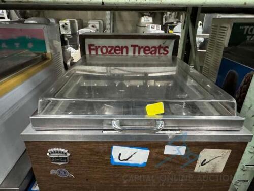 Frozen treats merchandiser