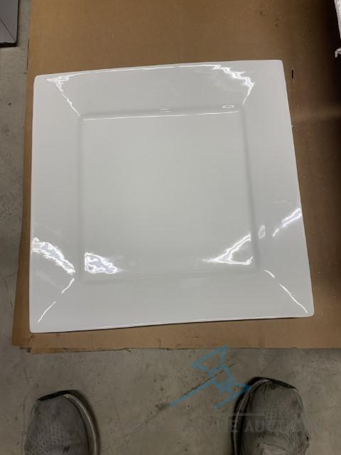 (4) PLATTER WHITE 16" SQUARE