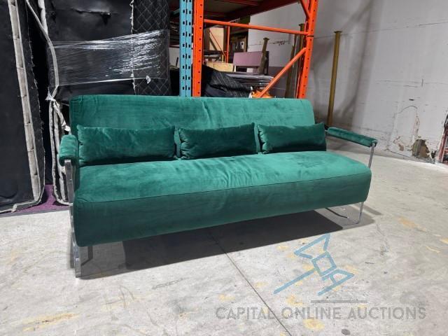 (4) green sofa