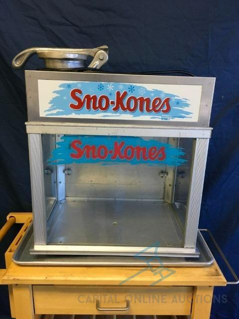 Sno-Kone Machine with Drip Pan