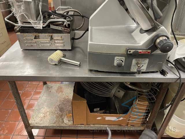 Stainless steel prep table with under shelf