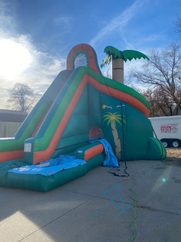 Vortex water slide