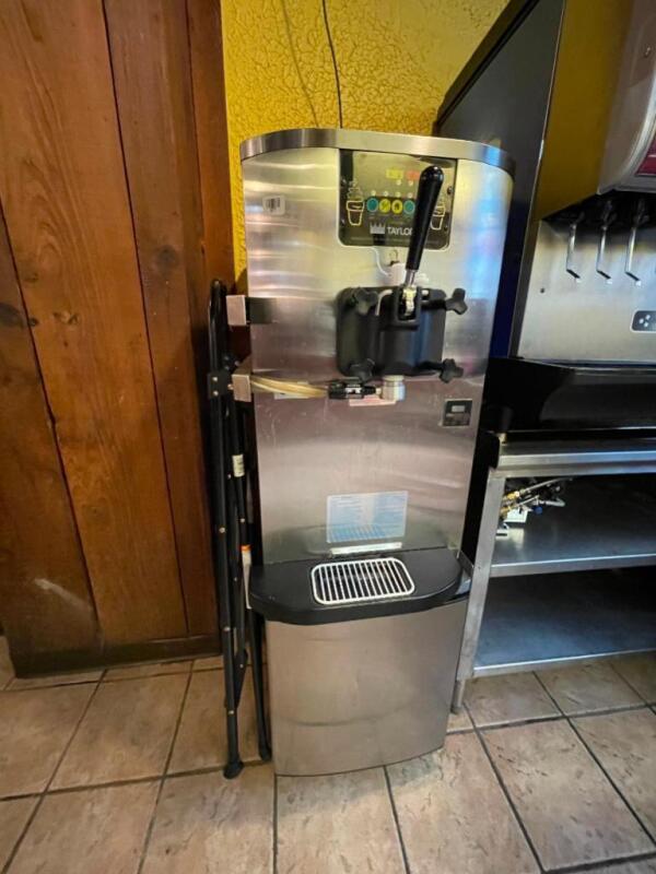 Soft Serve Machine