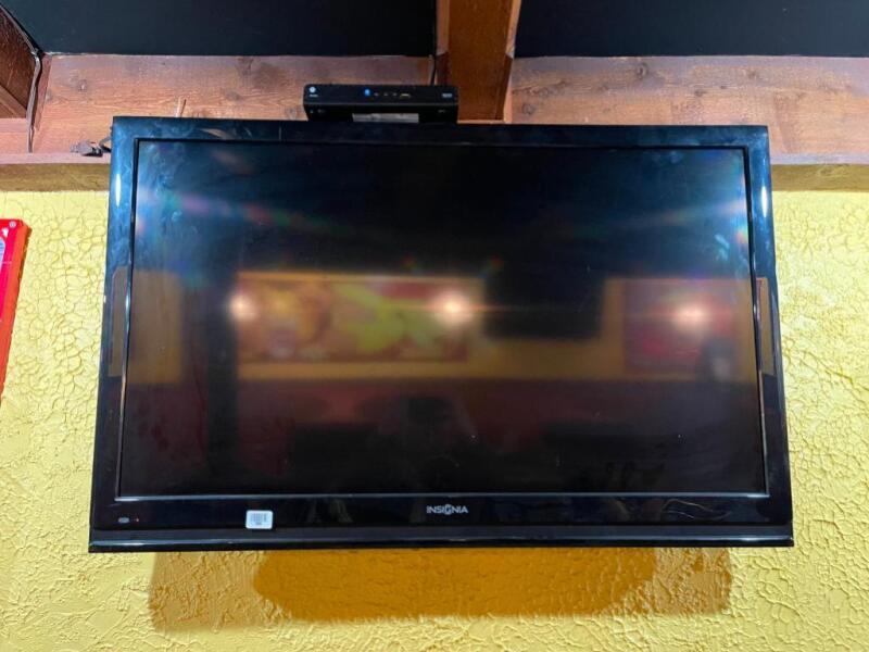 Insignia TV 50"