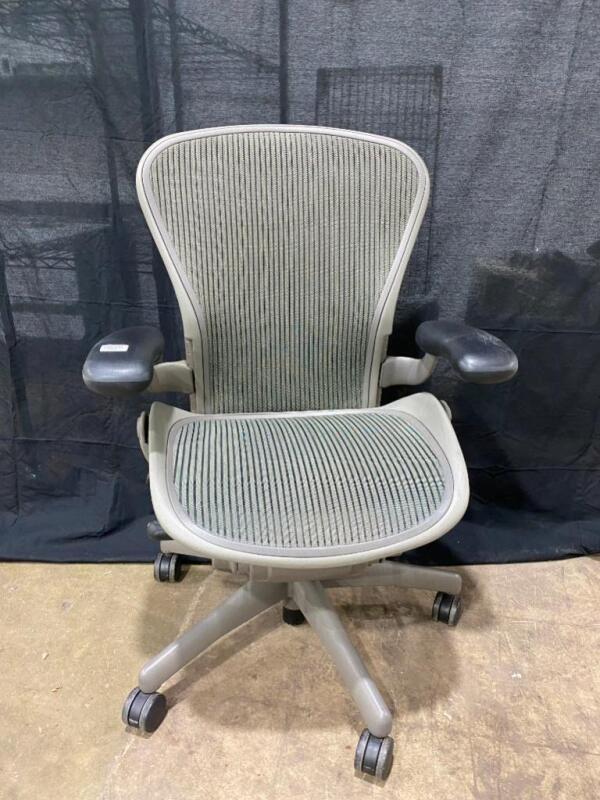 Herman Miller Aeron Chair