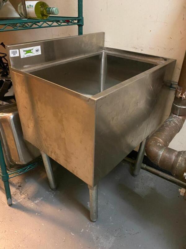 28" Metal Sink