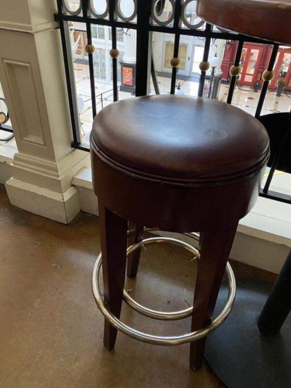 4 Bar Stools