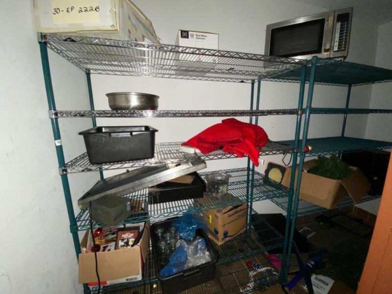 Wire Shelving Unit