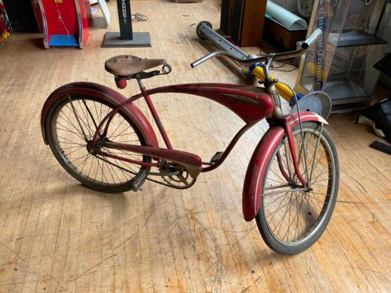 1948 Shelby Flyer Men’s Bicycle