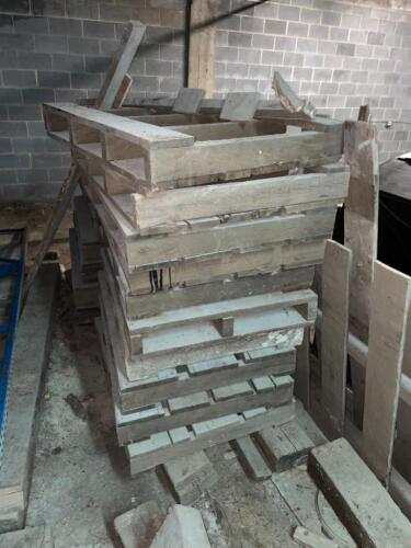 Lot of 10 heavy oak pallets