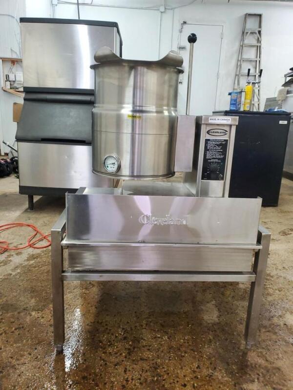 Cleveland steam jacketed kettle