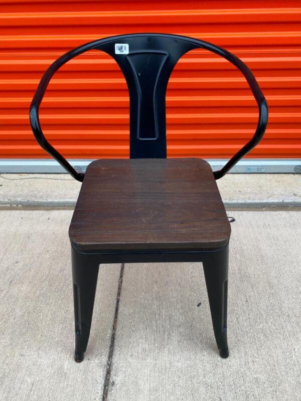 10 Black Metal Chairs with Wooden Seat