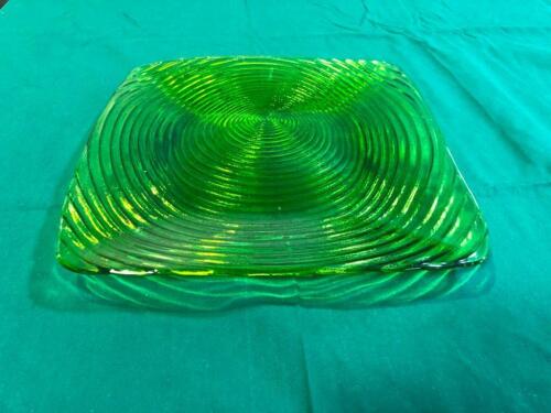 (4) 13" Lime Square Platter