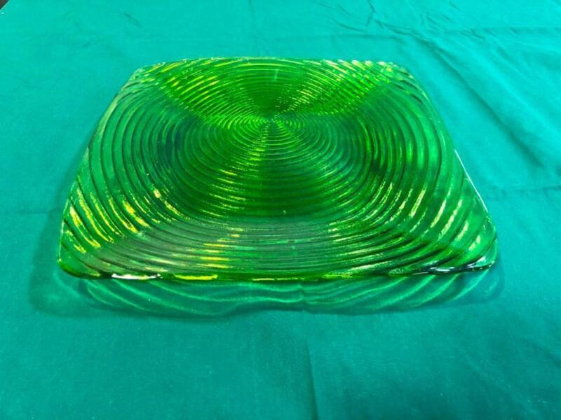 (4) 13" Lime Square Platter