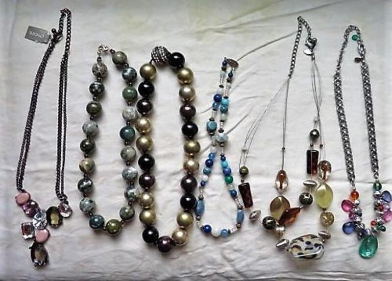 Jewelry / Necklaces