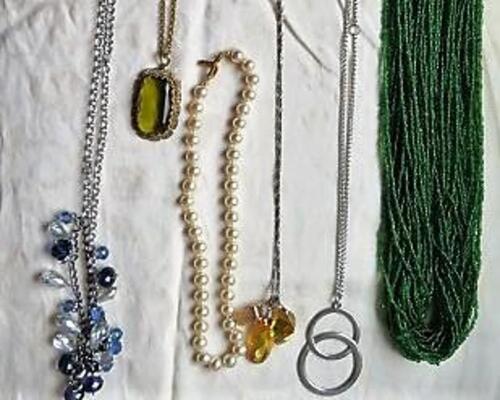 Jewelry / Necklaces