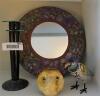 Decor / box lot - 2