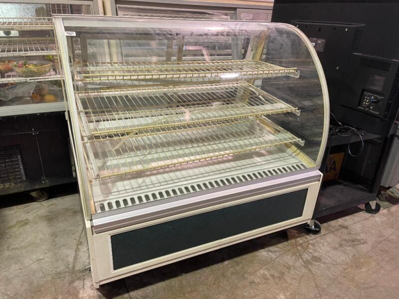 Federal Non-Refrigerated Display Case