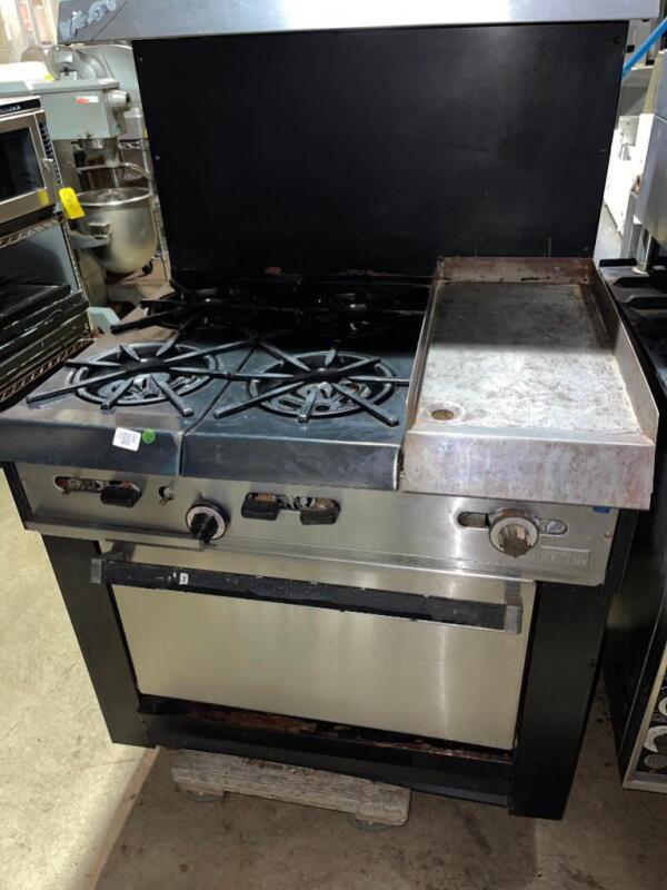 4 burner range with flat grill and oven