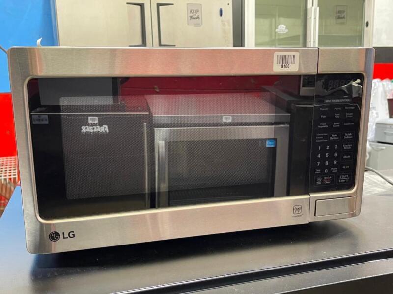 LG Countertop 1000W Microwave