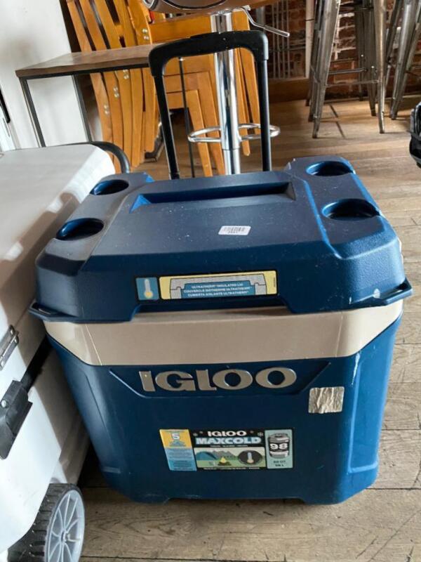 Igloo MaxCold Cooler