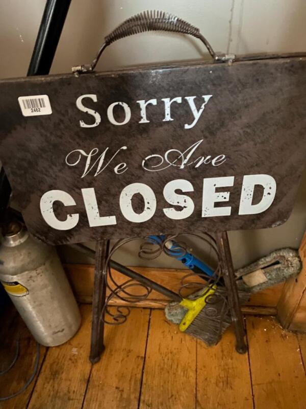 Open/Closed Sign