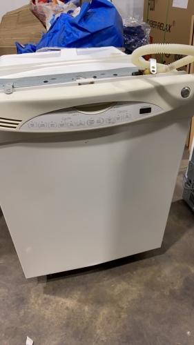 GE QuietPower3 Dishwasher