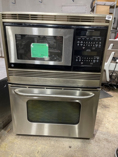 GE Microwave Oven and Lower Oven Unit